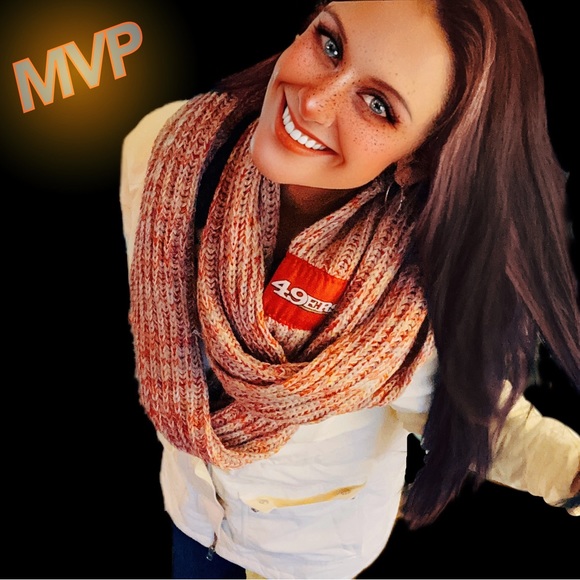 Womens Knit Red San Francisco 49ers NFL Infinity Neck Scarf Forever Collectibles - Picture 3 of 15